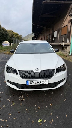 Bild des Angebotes Skoda Superb Combi 2.0 TSI DSG SportLine SPORT-Paket AHK ST-HZ