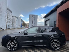 Bild des Angebotes Porsche Cayenne E-Hyb #SPORT DESIGN! ULTRA NP156.000€!