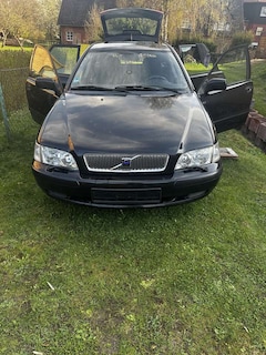 Bild des Angebotes Volvo V40 1.8i Comfort