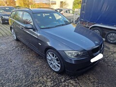 Bild des Angebotes BMW 320 320iA Touring "Motorüberholung+Service+Tüv und vieles mehr NEU " 18 Zoll AHK Automatik