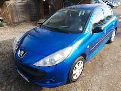 Bild des Angebotes Peugeot 206 + Basis