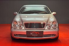 Bild des Angebotes Mercedes-Benz CLK 320 ELEG./3.2 V6 218PS/AMG/WENIG KM/DESIGNO!