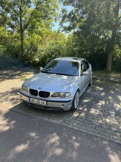 Bild des Angebotes BMW 320 320i