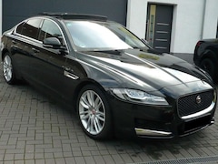 Bild des Angebotes Jaguar XF XF Diesel 30d Automatik Navi Hadup Xenon Leder