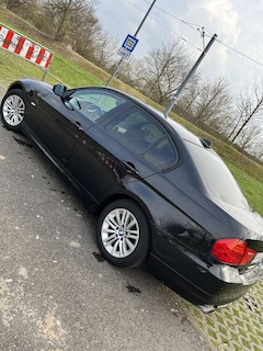 Bild des Angebotes BMW 318 318d DPF
