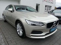 Bild des Angebotes Volvo S90 Momentum Navi | Leder | Keyless | LED | AHK