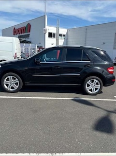 Bild des Angebotes Mercedes-Benz ML 300 CDI 4Matic 7G-TRONIC DPF BlueEFFICIENCY