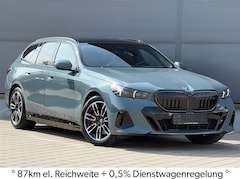 Bild des Angebotes BMW 550 e Tour. xDrive M Sport Pro*Sitzbelüftung*Pano