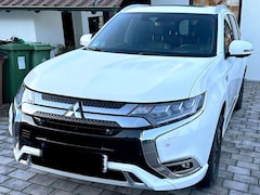 Bild des Angebotes Mitsubishi Outlander Outlander 2.4 4WD Plug-In Hybrid Spirit