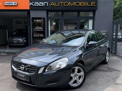 Bild des Angebotes Volvo S60 Momentum/XENON/KAMERA/TOT/SPUR/NAVI/SHZ/KLIMA