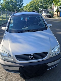 Bild des Angebotes Opel Zafira Zafira 1.6 Comfort