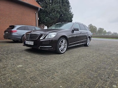 Bild des Angebotes Mercedes-Benz E 220 T CDI DPF BlueEFFICIENCY Avantgarde