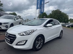 Bild des Angebotes Hyundai i30 /1.4/STYLE/2.HD/KLIMA/NAVI/R.KAM/ALU/PDC/67TK