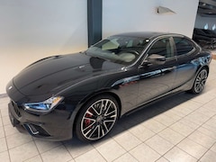 Bild des Angebotes Maserati Ghibli Trofeo Skyhook Nerissimo S-Close Carbon