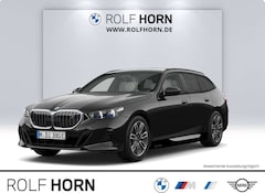 Bild des Angebotes BMW i5 eDrive40 Touring M Sportpaket Pano IconicGlow