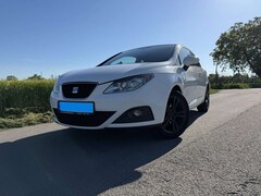 Bild des Angebotes SEAT Ibiza CarPlay / Klima / Sitzheizung / DAB+ / Ibiza  3-Türer SC 1.4 16V Sport