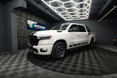 Bild des Angebotes Dodge RAM 3.0 MY 25 TWIN TURBO LARAMIE Night Pano ACC