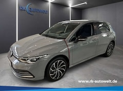 Bild des Angebotes VW Golf VIII Move 1.5 eTSI DSG LED Navi Climatronic Sitzhe