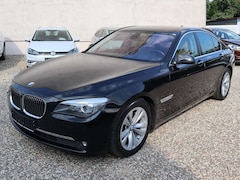Bild des Angebotes BMW 750 750i*Navi*Lede*Soft-Close*STANDHZ *xDrive*Head-Up*
