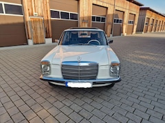 Bild des Angebotes Mercedes-Benz 230