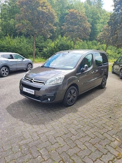 Bild des Angebotes Citroen Berlingo BlueHDi 100 S&S Multispace Selection