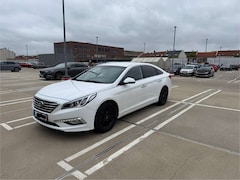 Bild des Angebotes Hyundai SONATA Hyundai Sonata LF 2.0 LPG Automatik Premium