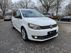 Bild des Angebotes VW Touran Style 2.0 TDI DSG Navi PDC DQ250 AHK BT