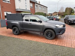 Bild des Angebotes Toyota Hilux Extra Cab,6x mitSeilwinde,nettoexp:17200€