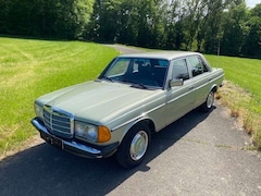 Bild des Angebotes Mercedes-Benz 300 D w123, Automatik, Klima, Oldtimer