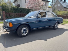 Bild des Angebotes Mercedes-Benz 200 W123 200D