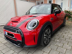 Bild des Angebotes MINI Cooper S Mini Cooper S Aut. Classic Trim.    WIE NEU Einer der letzen mit der klassischen Ausstattung