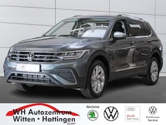 Bild des Angebotes VW Tiguan Allspace 1,5 TSI DSG Life NAVI AHK REARVIEW LED GJ-REIFEN