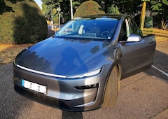 Tesla Model Y Model Y RWD