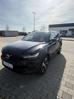 Volvo XC40 T5 Recharge DKG Ultimate Dark