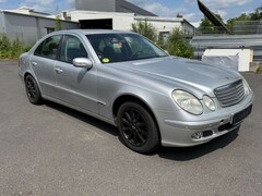Bild des Angebotes Mercedes-Benz E 270 CDI Automatik Schiebedach/PDC/AHK