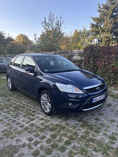 Bild des Angebotes Ford Focus 1.6 16V Aut. Ghia