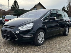 Ford S-Max 2.0 Titanium SHZ PDC AHK Xenon Automatik Navi