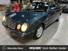 Bild des Angebotes Mercedes-Benz E 240 Elegance aus privatem Nachlass gepflegter Zustand!