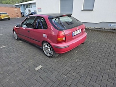 Honda Civic 1.5i LS