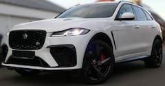 Bild des Angebotes Jaguar F-Pace F-PACE+SVR+PANO+MATRIX+22"ALU+BLACK+ACC+AHK+AMBIEN