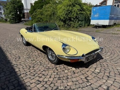 Bild des Angebotes Jaguar E-Type Serie II 4.2 Roadster