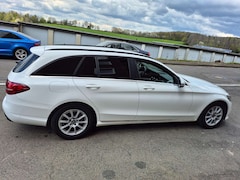 Bild des Angebotes Mercedes-Benz 220 C-Klasse T-Modell Diesel d T 9G-TRONIC Exclusive