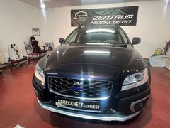 Volvo XC70 D5 Kinetic AWD  AHK NAVI NEU Zahnriemen