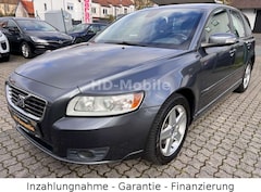 Bild des Angebotes Volvo V50 Kombi 2.0 Momentum, Klima, AHK, SHZ