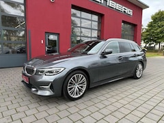 Bild des Angebotes BMW 318 d Touring Luxury Line/AHK/LED/STHZ/HiFi/DAB/