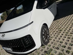 Bild des Angebotes Hyundai STARIA 2.2 CRDi Allrad Signature