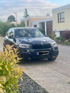 Bild des Angebotes BMW X5 xDrive30d Sport-Aut. M-Sportpaket