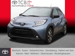 Bild des Angebotes Toyota Aygo X 1.0 Team D SHZ KAMERA KLIMA BT ALU BT APPLE ANDROID