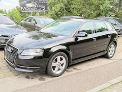 Bild des Angebotes Audi A3 1.6 TDI e Attraction
