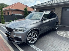 Bild des Angebotes BMW X5 xDrive50i M-Performance HeadUp Kamera 360